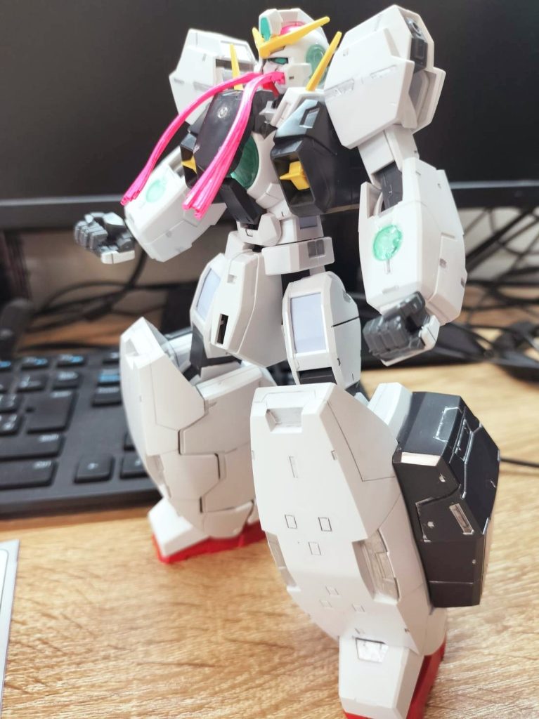 ボディーアーマー着装この状態もいいけど、GNコンデンサーが隠れてしまうので⋯