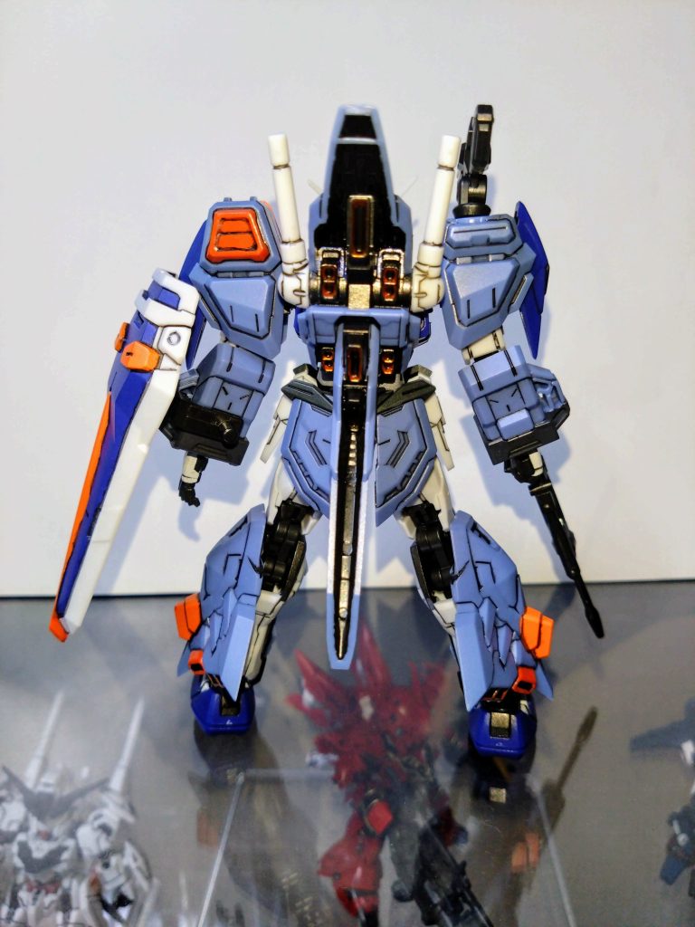 バーニアにはスーパーファインシルバー、スーパーファインゴールド→クリアーオレンジを重ね塗りしました。