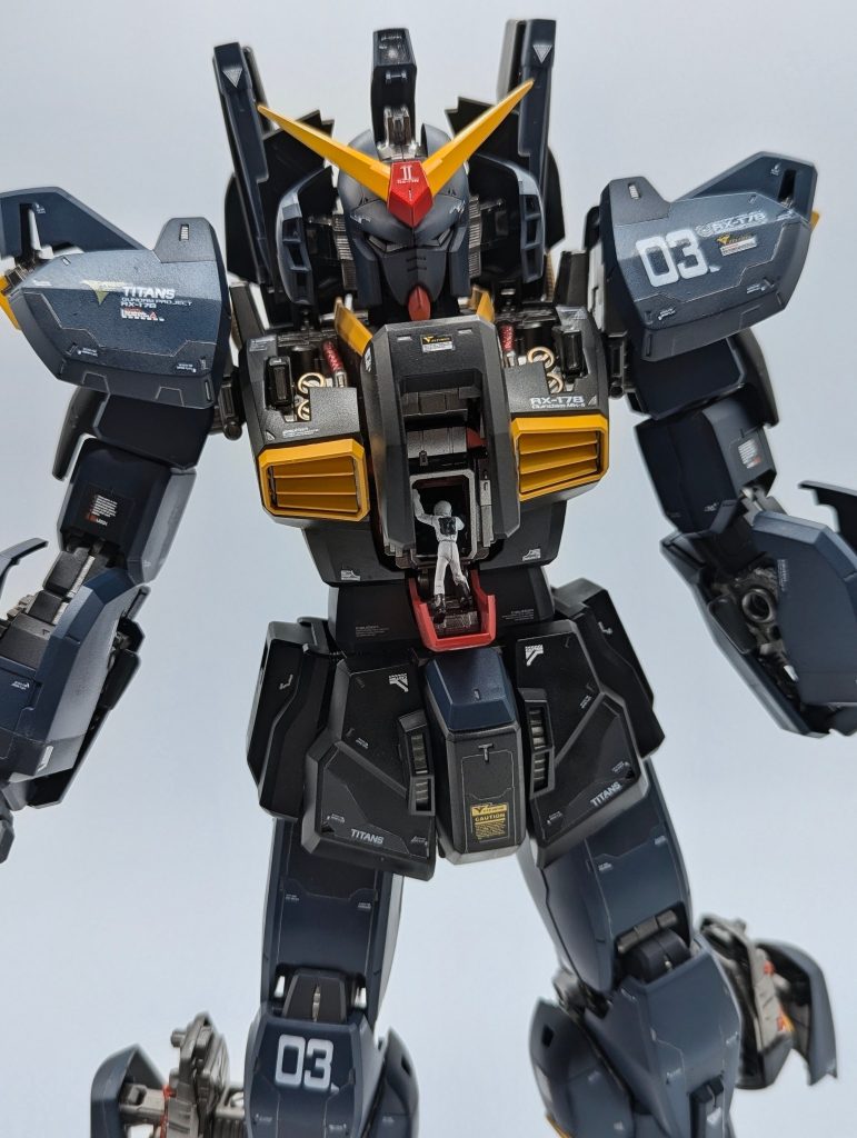PGガンダムMark2ティターンズカラー改修塗装完成品–8枚目/制作者：kenshira0123