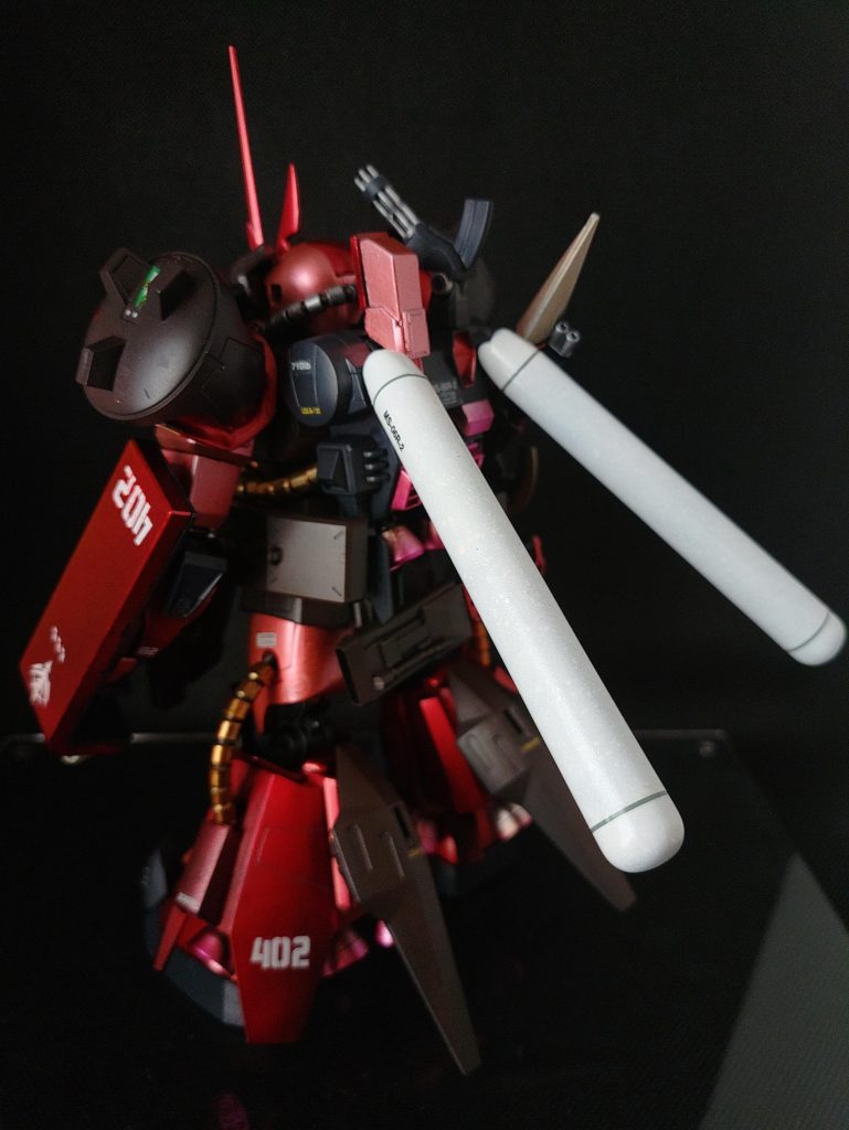 バックパック上部に迎撃用ガトリング及びセンサーボックスを追加。