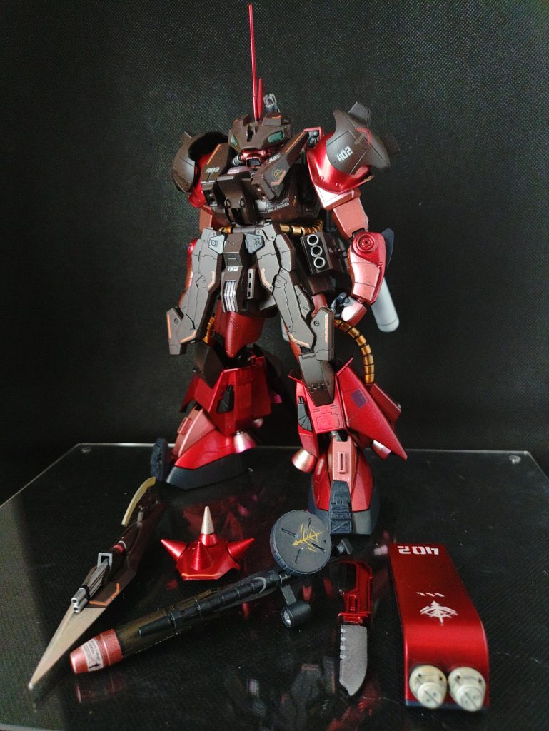 コンセプトは高機動型ザクIIフルアーマー化。重装甲の機体を大推力に物を言わせて突撃というどっかの赤い古の鉄のような···