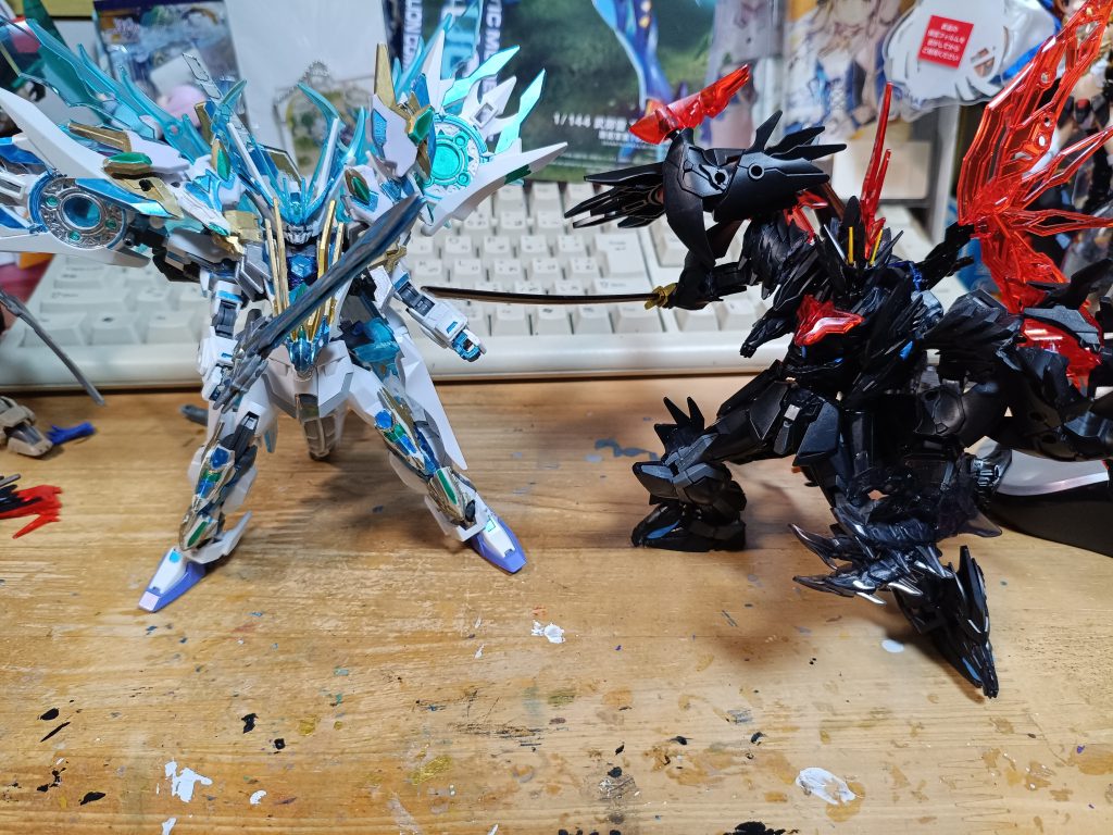 以上レッドアイズストライクドラゴンは両手に闇竜族の爪を装備してるので攻撃力だけならブルーアイズストライクドラゴンを倒せましたまあブルーアイズはマスターオブドラゴンナイトやアルティメットストライクドラゴンがあるのでまだレッドアイズストライクドラゴンは勝てませんね(；・∀・)