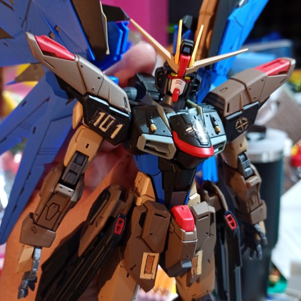 Hola, amigos, soy MikhaelGDM, el constructor 