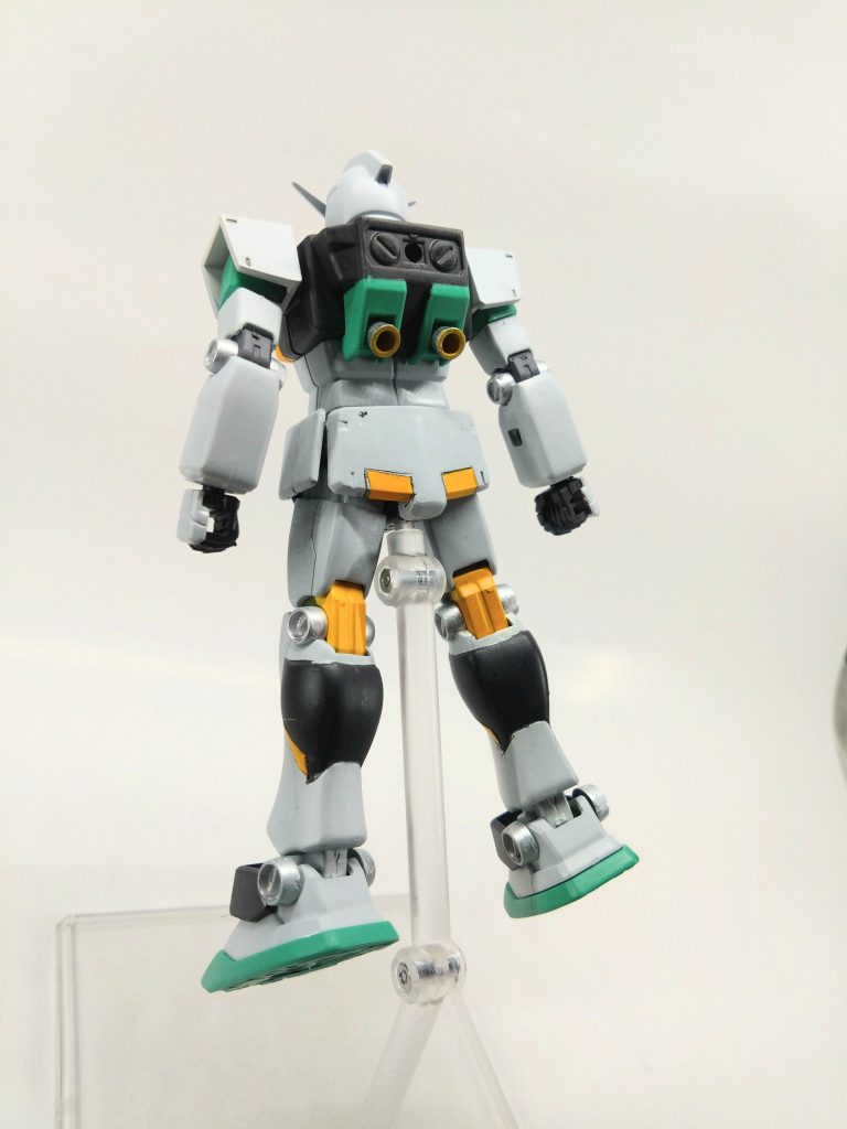 クソダサ背後。我ながらひどいデザイン。が、何故か子供にはウケました。我が子のセンスがとても心配になりますが、意外と大物になるかも？