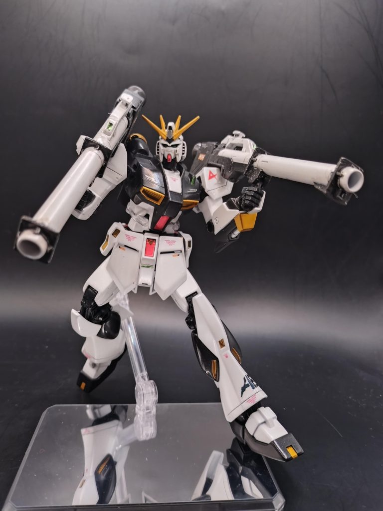 アクションポーズ