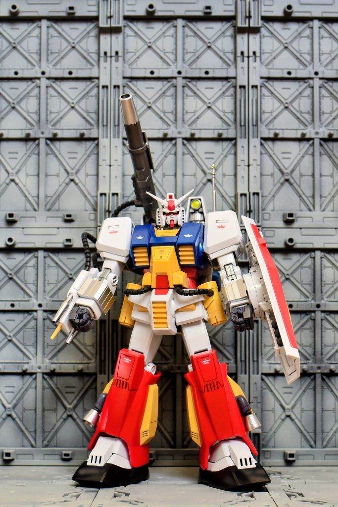 父親が作ってくれたパーフェクトガンダムを思い出します(gundam-kao6)父親が結構器用な人で綺麗に塗装して仕上げてくれて、そこからガンプラの塗装に興味が出た気がします。