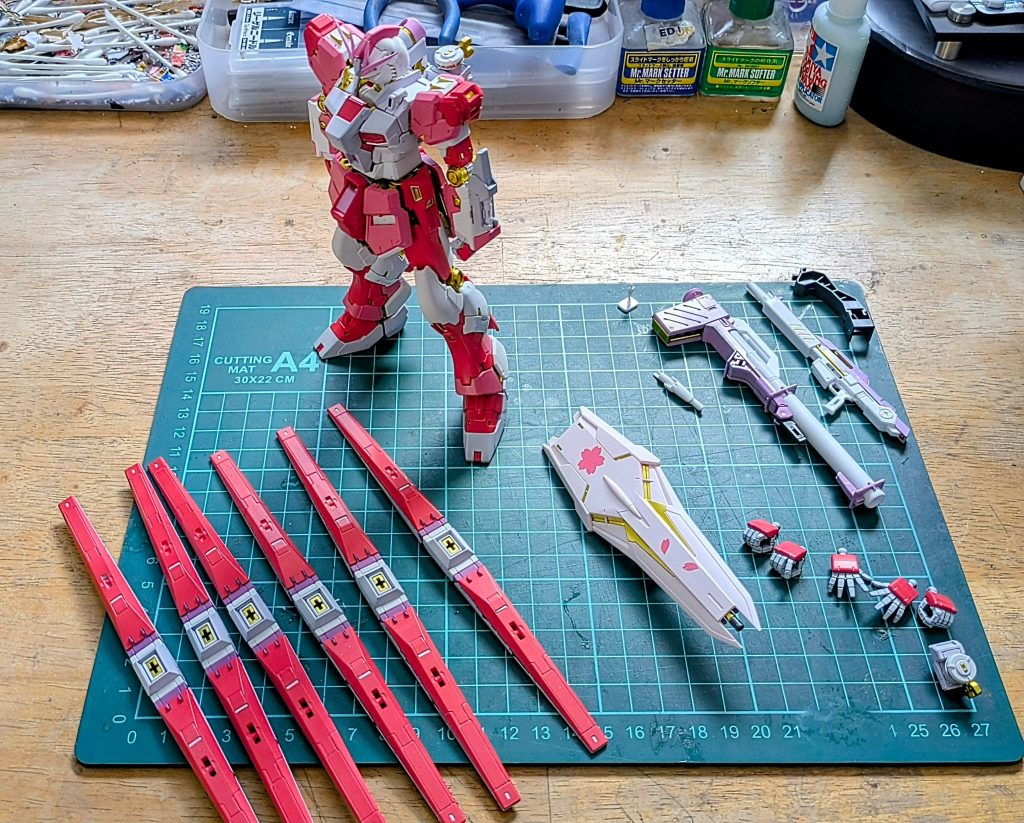 RG νガンダム さくらみこ🌸カラー 完成–4枚目/制作者：shin