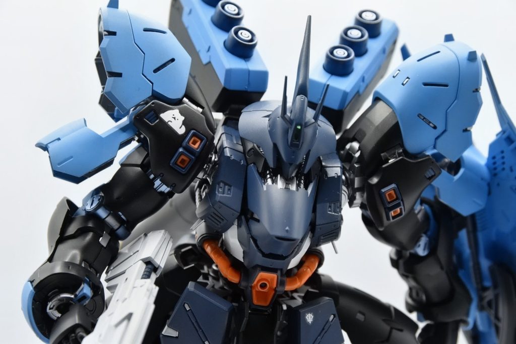 RGサザビー 星街すいせいver 完成–6枚目/制作者：shin