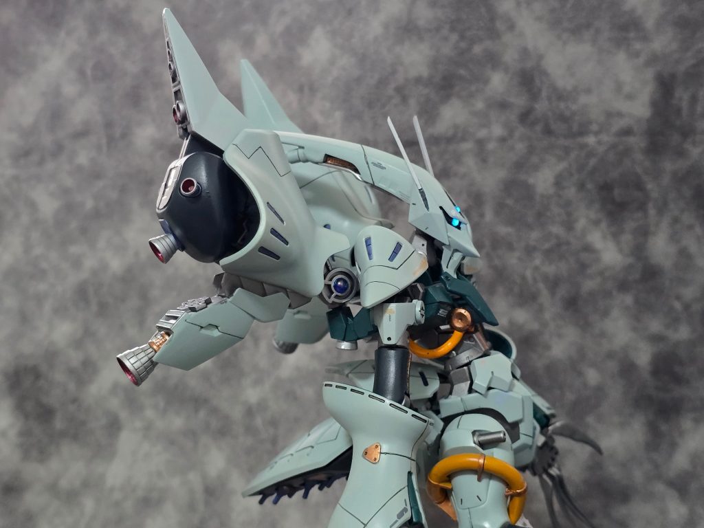 以上、テルースでした！宇宙世紀コンに参加したく、急いで手に取ったキュベレイですが、投稿されていく皆様の素敵なキュベレイ達に心をぶち折られ、途中創作意欲がなくなりもしましたが、何とか完成出来ました。ラッカー塗料からの卒業と、スジボリデビューの作品としてなんやかんや気に入っています( ´∀｀ )ここまで見ていただいた方、本当にありがとうございました！コメントで絡んでくださるという方は是非！お待ちしています( *´艸｀)&nbsp;