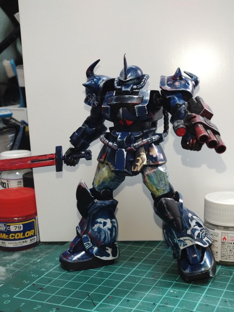 続きです。腿の部分は少しイエローでぬってました。この後また白でも塗装してる。