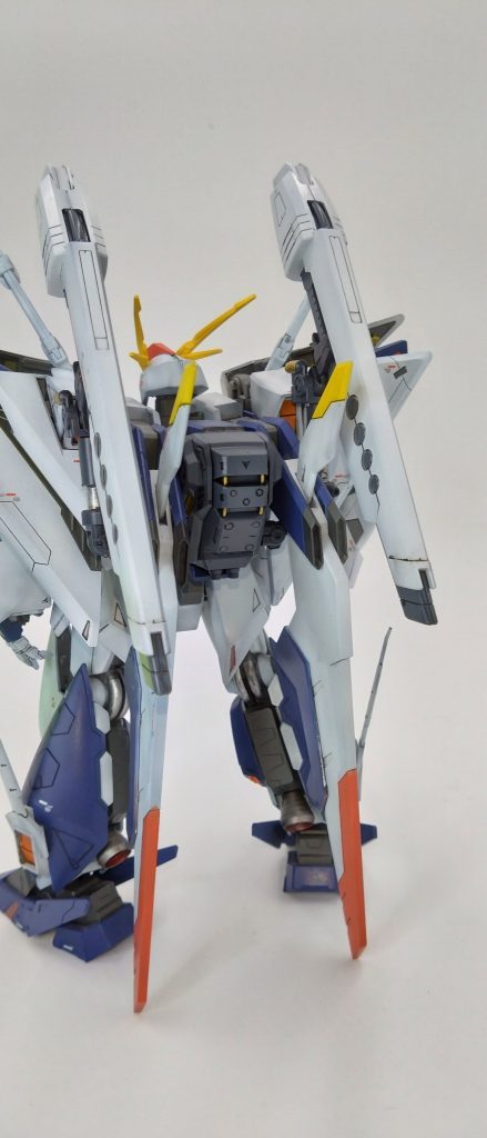 更にFプラン開発スタッフ独自開発した背部コンデンサ直結なためビーム・シールドとヴェスバーとの同時運用することも可能はずだった・・・