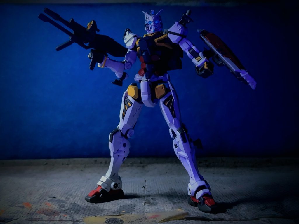 ※このキットにジオン軍操縦士シャア・アズナブルは付属していません