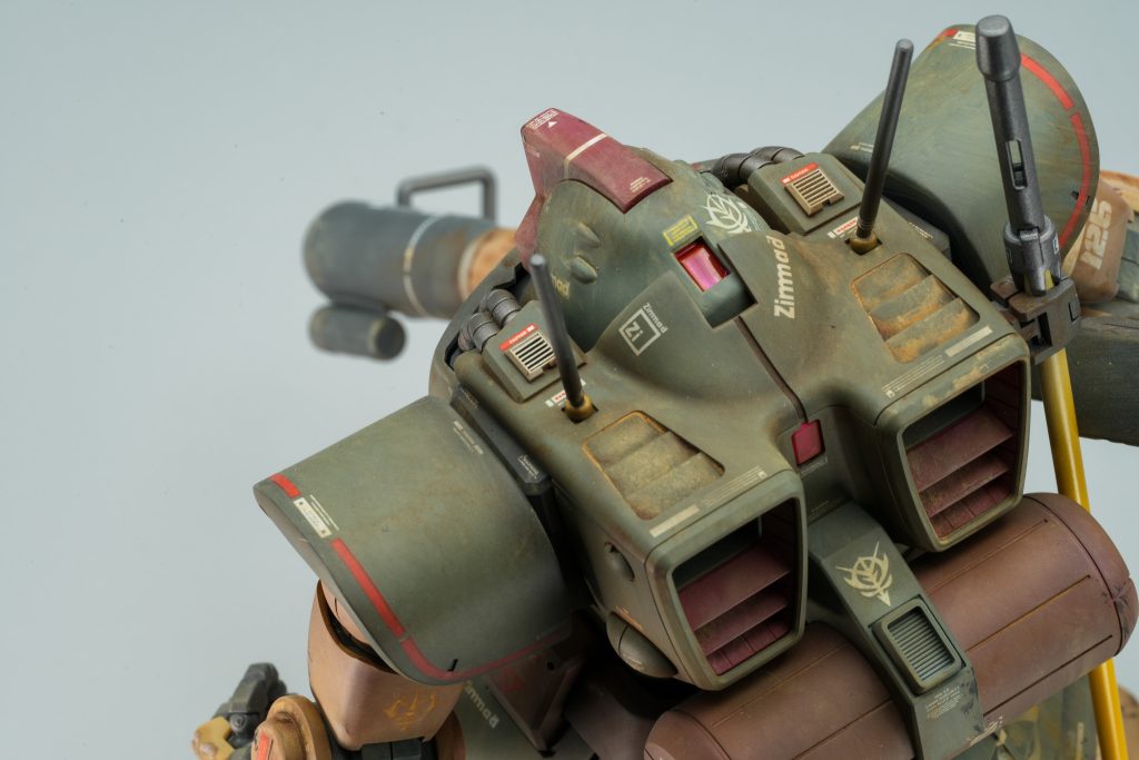 上部のフィンも良い感じで汚せました。砂埃っぽい感じが出てるかな。