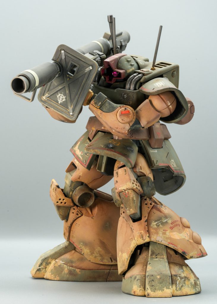 武器をラケバズに変更。ドム系モビルスーツにはコレが似合うのよ。