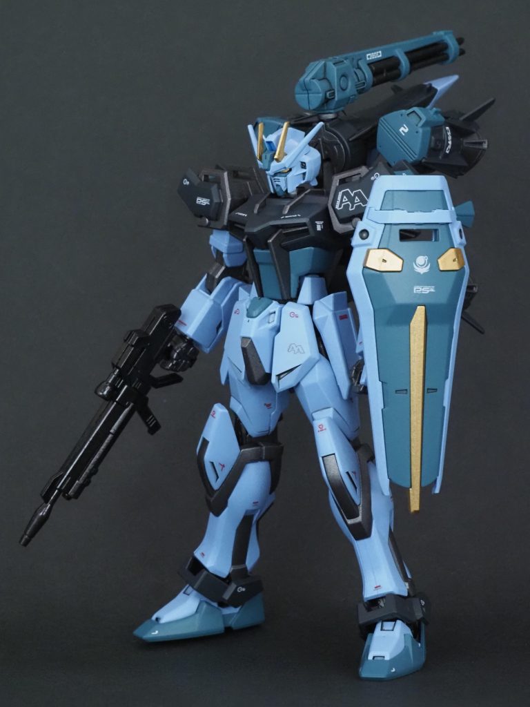 有線式オールレンジ攻撃搭載機ということで量産型νガンダムカラーです。
