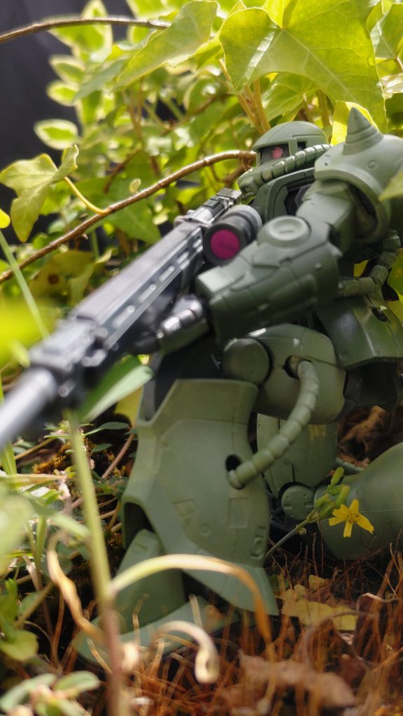 ザクII–2枚目/制作者：キウイですです