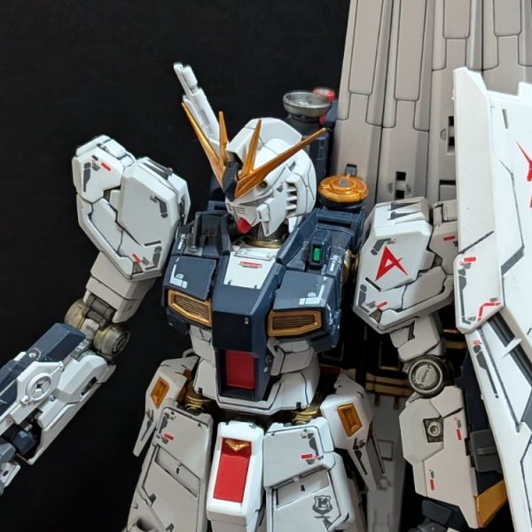 RX-93 νGUNDAM