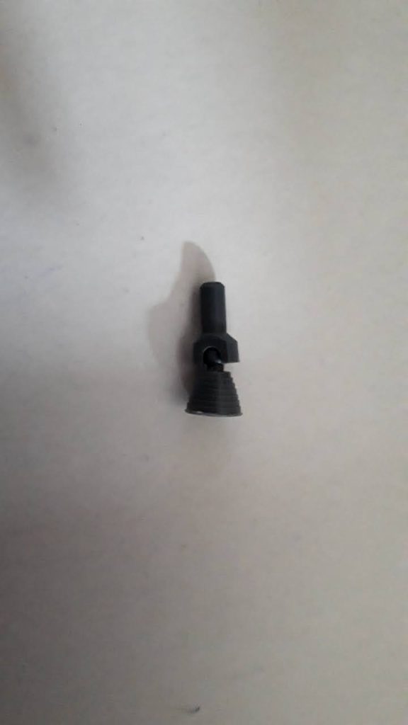 シールドの四つ角にスラスター追加