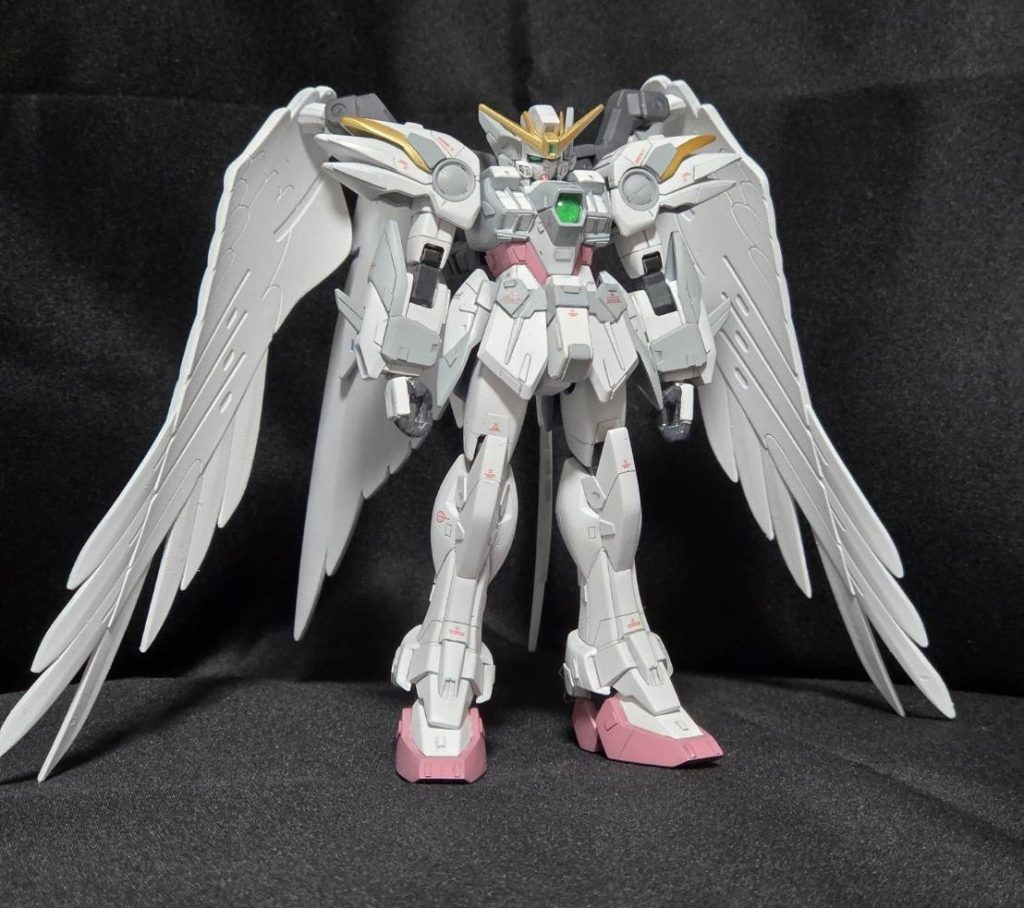 ウイングガンダムゼロカスタム（スノーホワイト風）