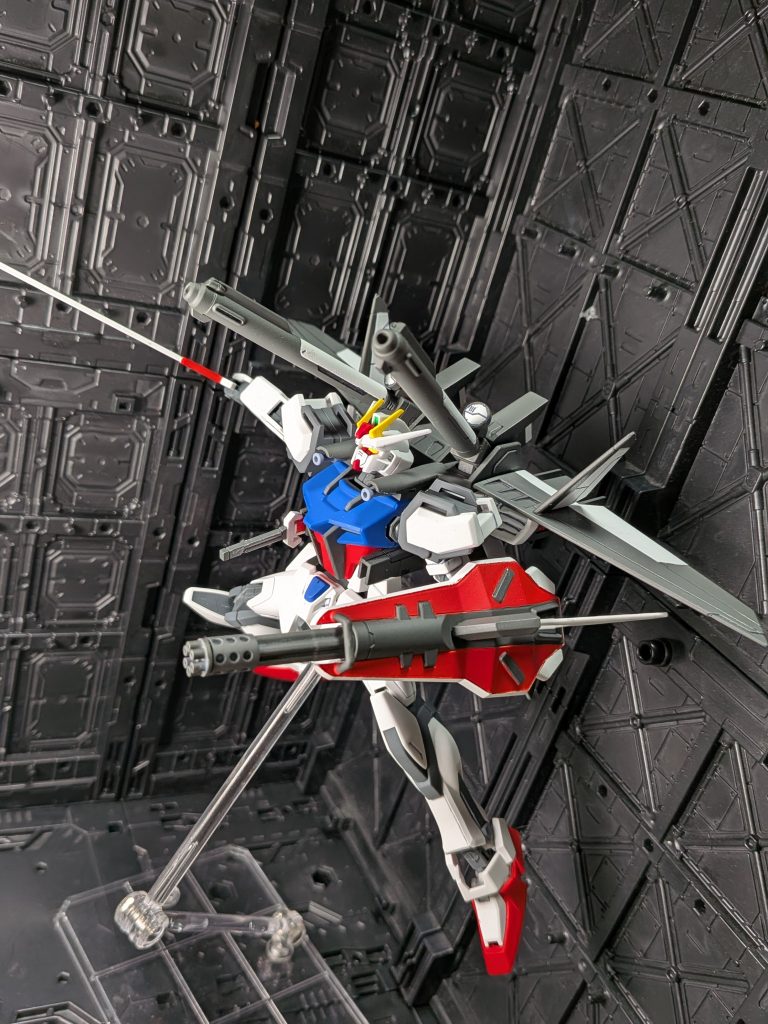 9.1メートル対艦刀は、鞘から外すと速攻で色ハゲしました。(泣)