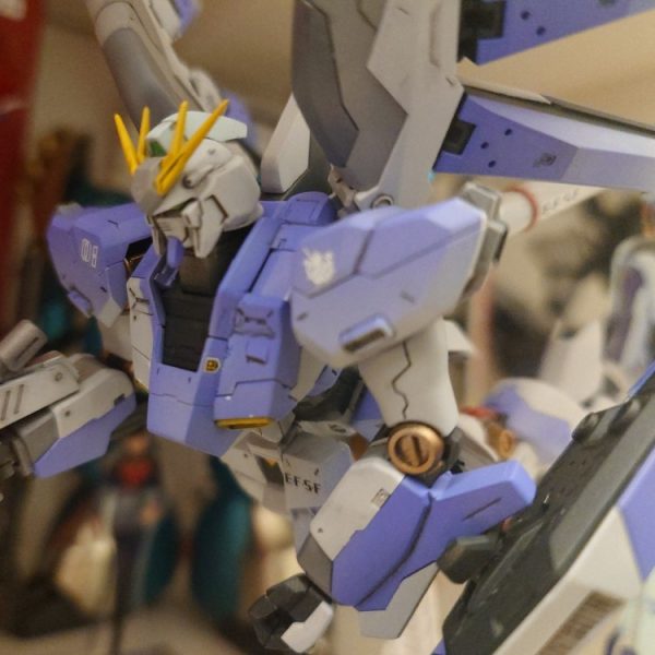 HGUC 1/144 Hi-νガンダム
