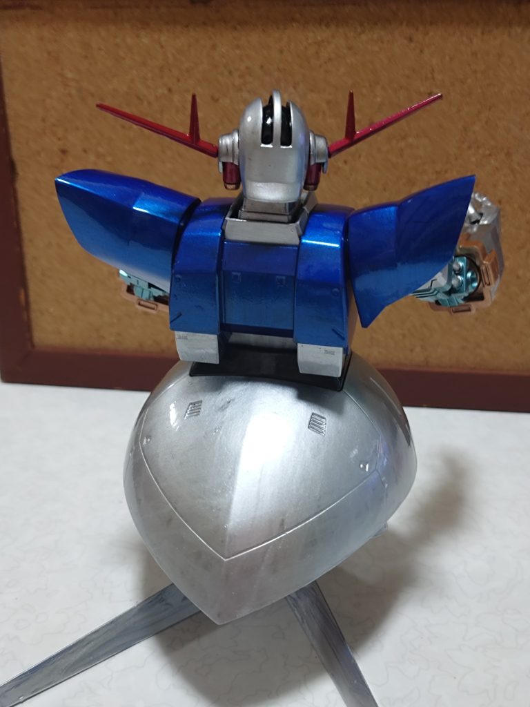 後ろ姿もう少しシルバー綺麗に塗りたかったかな。