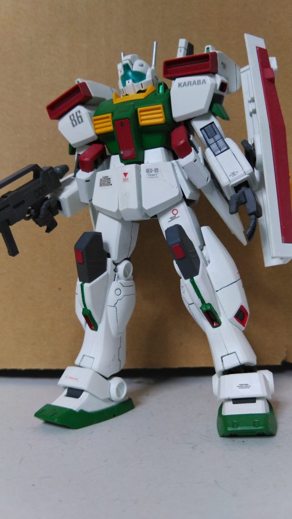 ZZガンダム放送時では印象が薄かったジムⅢ。ネモが開発された後に、またジムシリーズに戻ったのも驚きでしたが、緑を主体にしたカラバカラー？が異質過ぎたのか、存在自体を忘れてました。こうして立体化されると、実は魅力的な機体だったと再認識。
