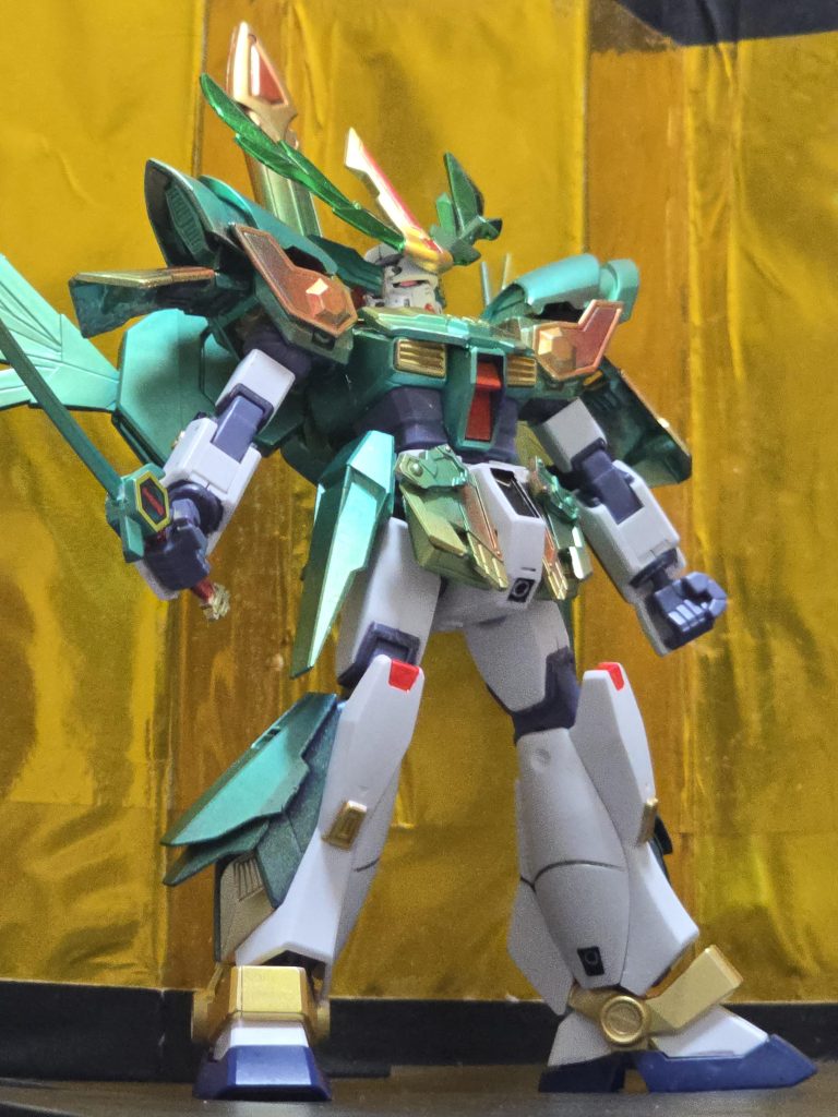 古いキットなので可動はそれなり次(？)はマドロックあたりをベースに荒烈駆主の別の姿をチャレンジしてみたいところ