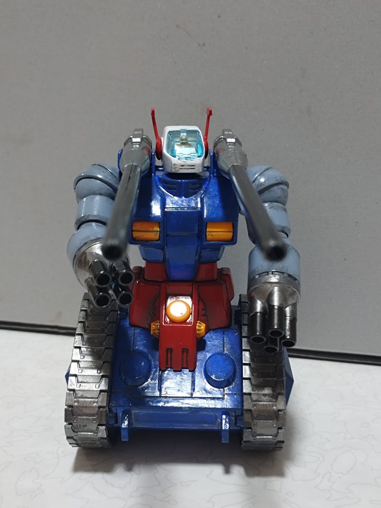 トップコート塗りたいから製作中かな?
