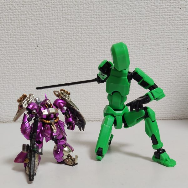 フィクション？HGの改造には使えそうですね。（2枚目）