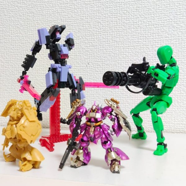 戦闘フィギュア…