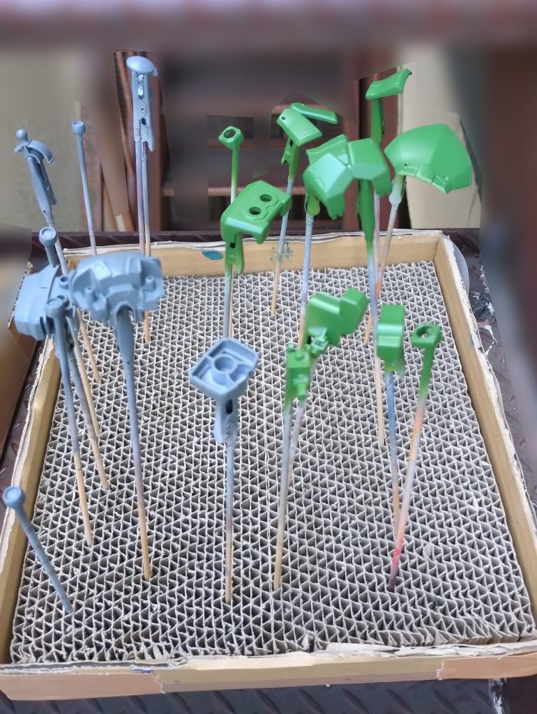 カラーはHJの筆塗ゲルググを参考にしました。いい感じ(zaku-kao6)