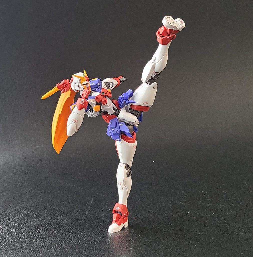 ノーベルガンダム–4枚目/制作者：おやまん