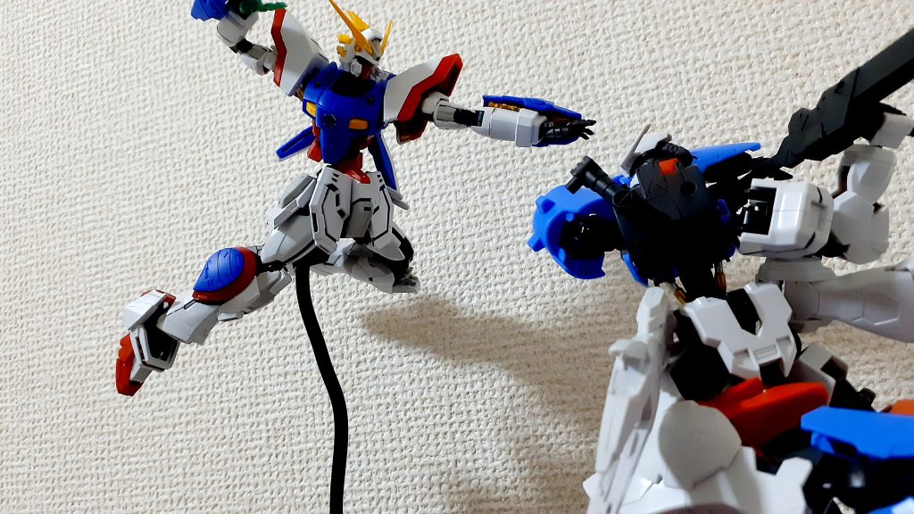 シャイニング対アスタロト–3枚目/制作者：ガンプラ初心者のお肉