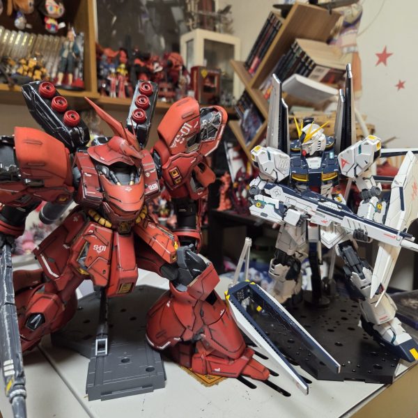 サザビー＆νガンダム