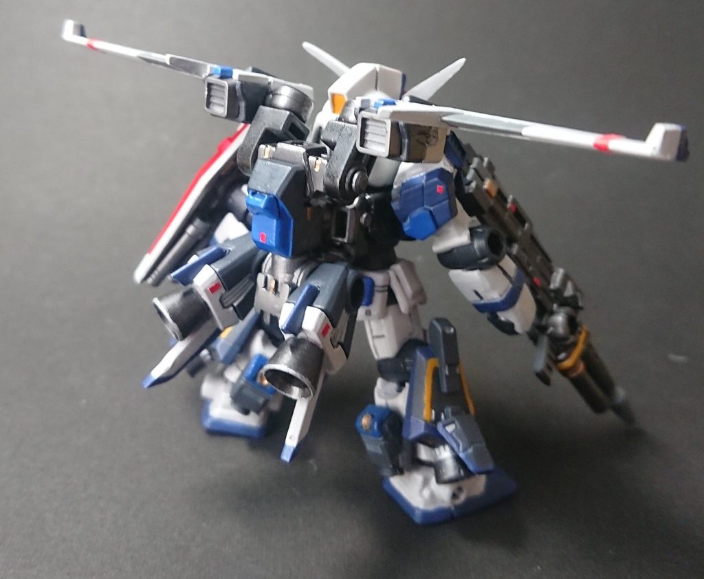 ガンダム飛行型–4枚目/制作者：クロすけ