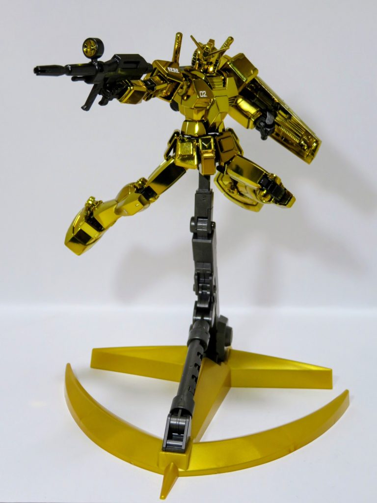 土台部分がしっかりしており、ビスも使用されているので、1/100のキットもしっかりディスプレイできそうです。