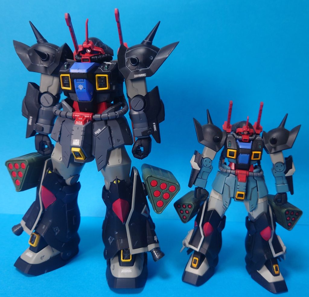 過去に作ったHGと。赤青黄が入ると途端にヒロイック感が増しますね(笑)