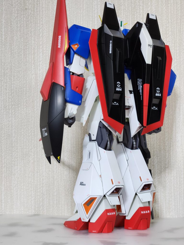 リアビュー。バックパックは一切の稼働はありません。