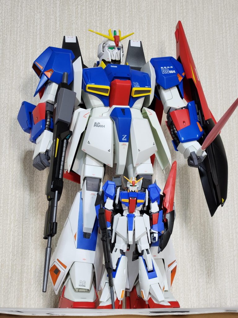 HGとの大きさ比較。