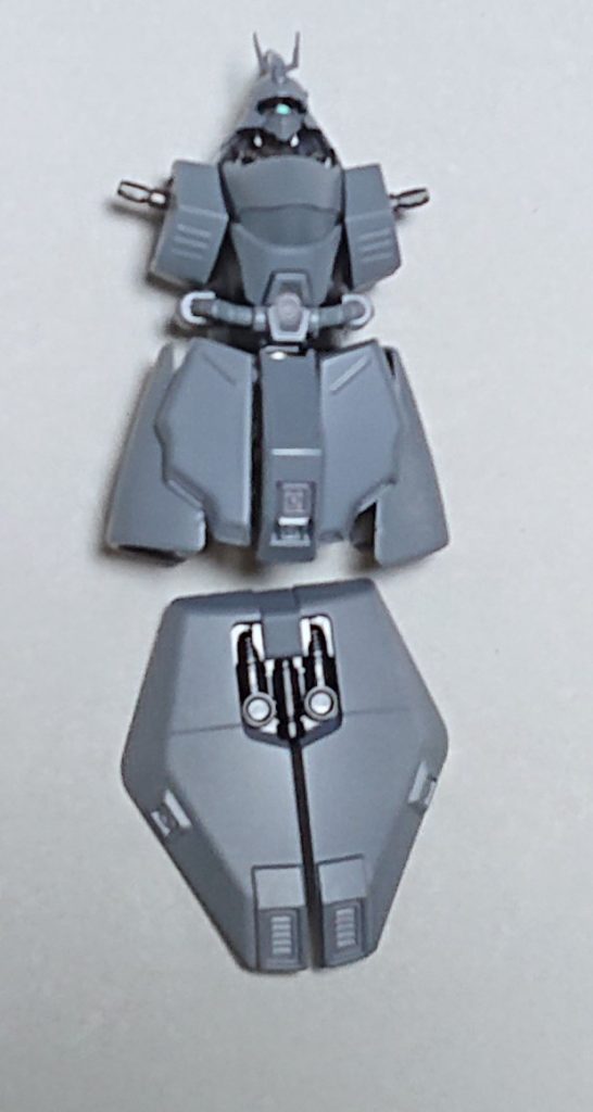 作品名：塗装中<p>ニュートラルグレーに塗装中</p>
