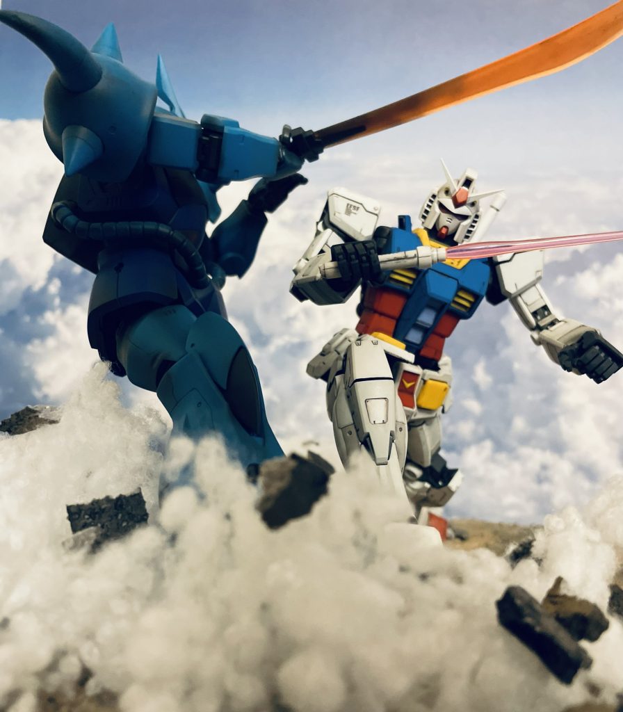 グフの後方からのアングルとなります。