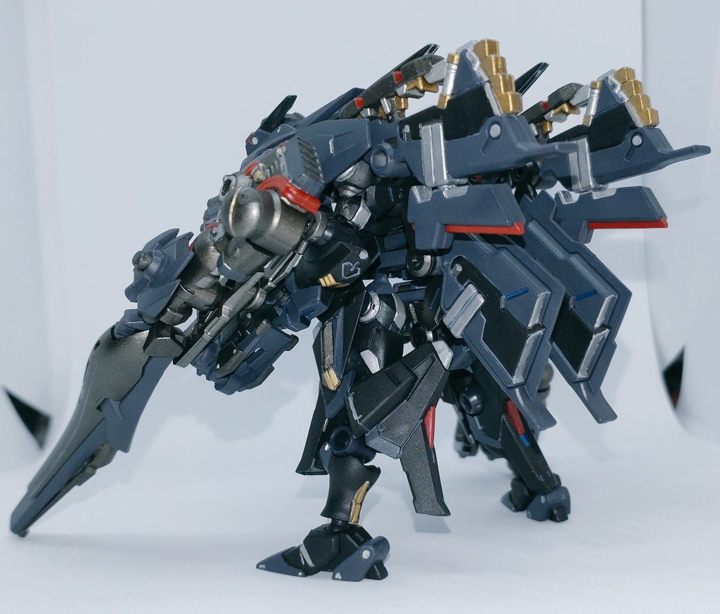 変形・装甲のパージが出来ます💡