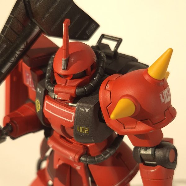 HG　ザクⅡR２ジョニーライデン少佐機