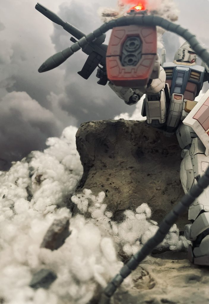 次回作、「セイラ出撃」のワンシーンから。グフとガンダムの激闘をお届けします！