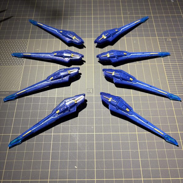 ドラグーンのパーツ8x2、ようやく完了(gandam-hand2)。明日は自分への休息日にします。ライティングによって色の見え方が変わりますが、これもまた一興ということで。ひとまず、やり切りました!Dragoon parts 8x2, finally done. I really need to take a break. The color changes depending on the lighting, but I guess that's part of the fun. For now, I'm just glad it's finished! (2枚目)