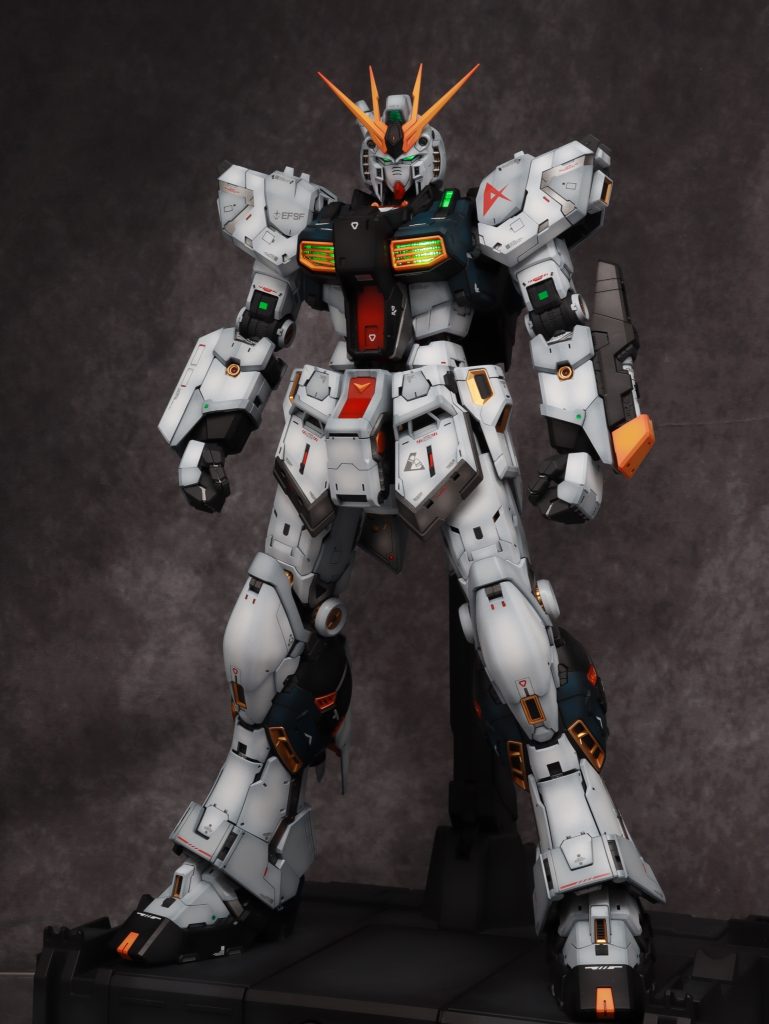 1/60 PERFECT GRADE UNLEASHED RX-93 νガンダム #2–4枚目/制作者：Dangomushi