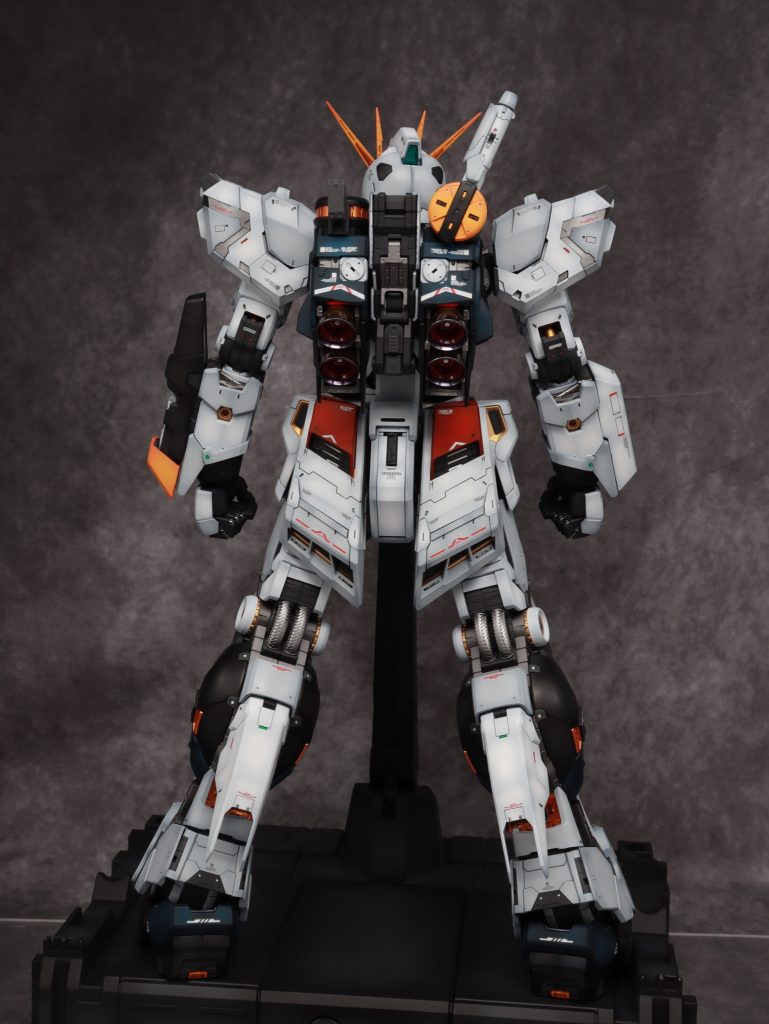 1/60 PERFECT GRADE UNLEASHED RX-93 νガンダム #2–5枚目/制作者：Dangomushi