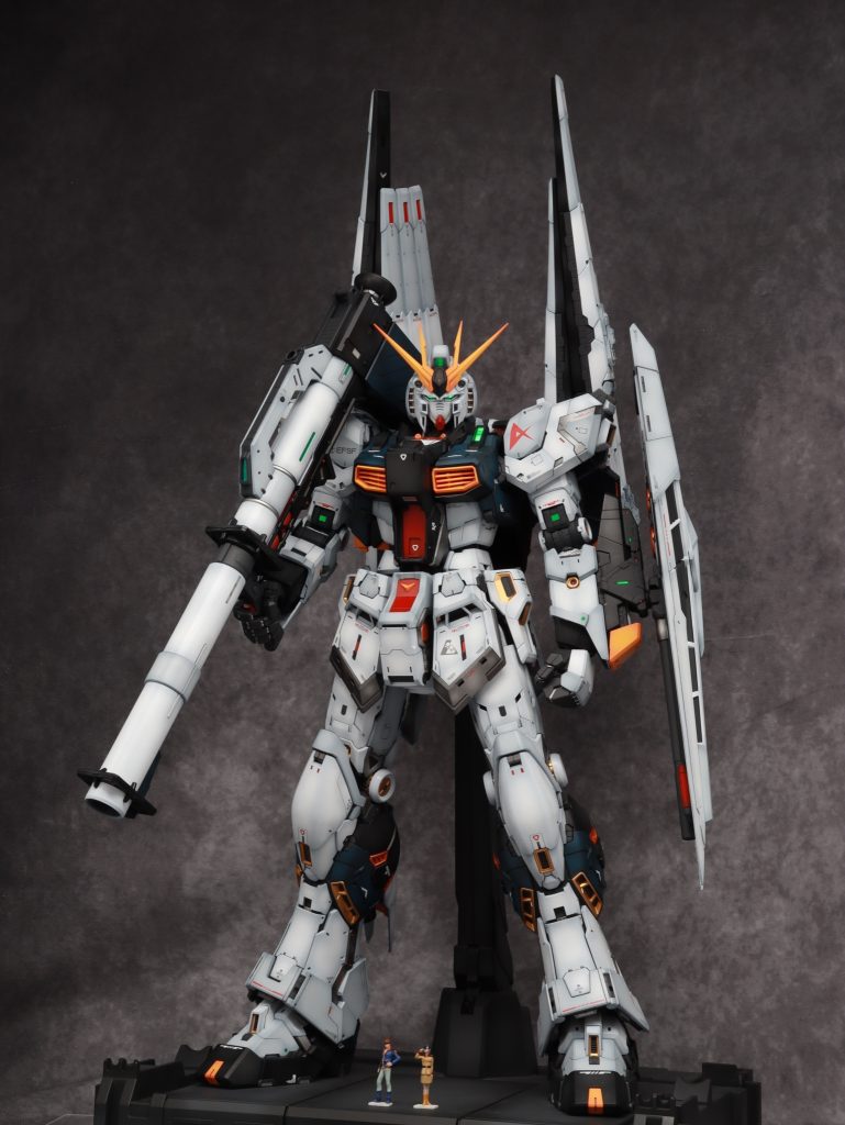 1/60 PERFECT GRADE UNLEASHED RX-93 νガンダム #2–9枚目/制作者：Dangomushi
