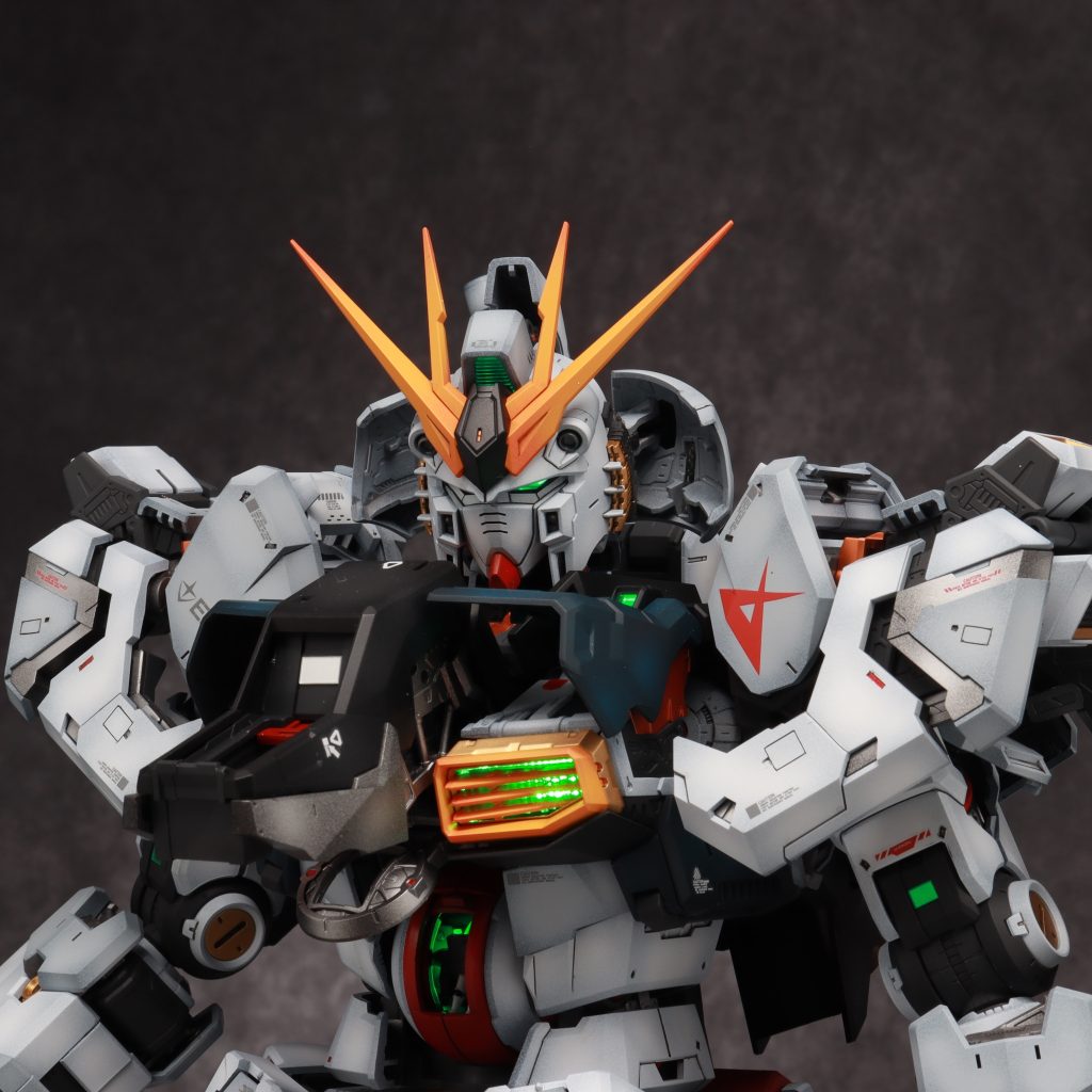 1/60 PERFECT GRADE UNLEASHED RX-93 νガンダム #2–8枚目/制作者：Dangomushi